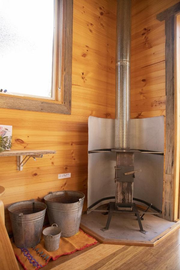 Ardingly Tiny House Βίλα Newham Εξωτερικό φωτογραφία
