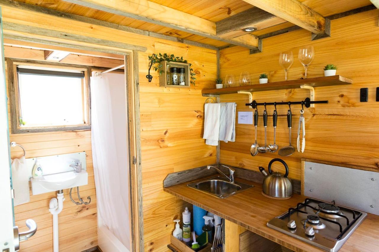 Ardingly Tiny House Βίλα Newham Εξωτερικό φωτογραφία