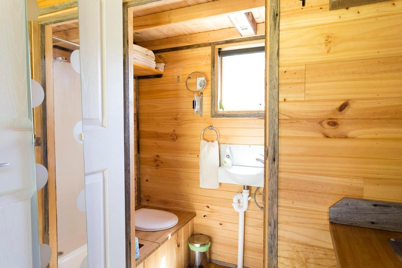 Ardingly Tiny House Βίλα Newham Εξωτερικό φωτογραφία